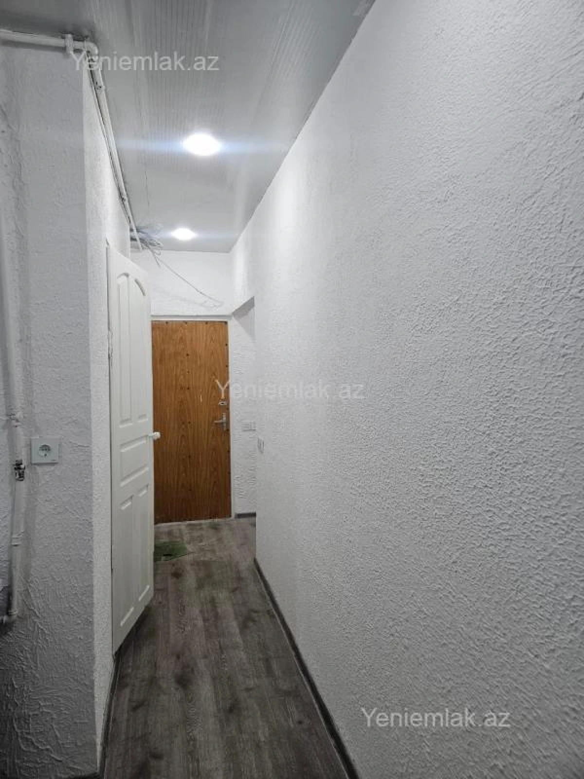 Satılır 3 otaqlı köhnə tikili 70 m²