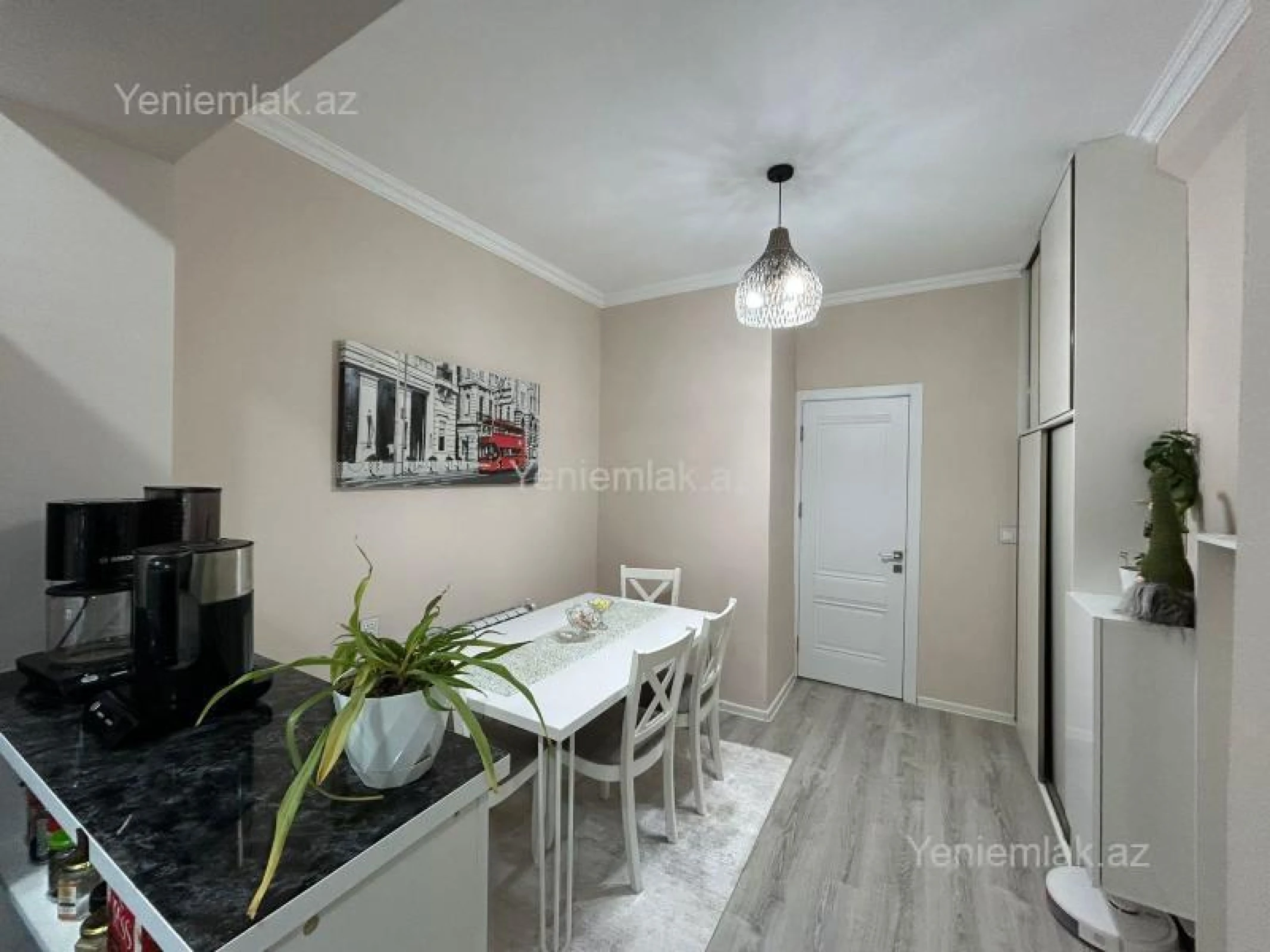 Satılır 2 otaqlı köhnə tikili 45 m²