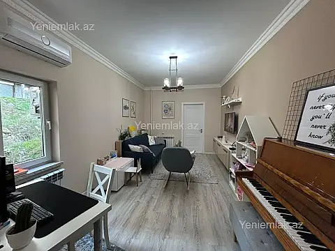 Satılır 2 otaqlı köhnə tikili 45 m²