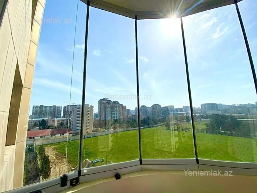 Satılır 3 otaqlı yeni tikili 200 m²