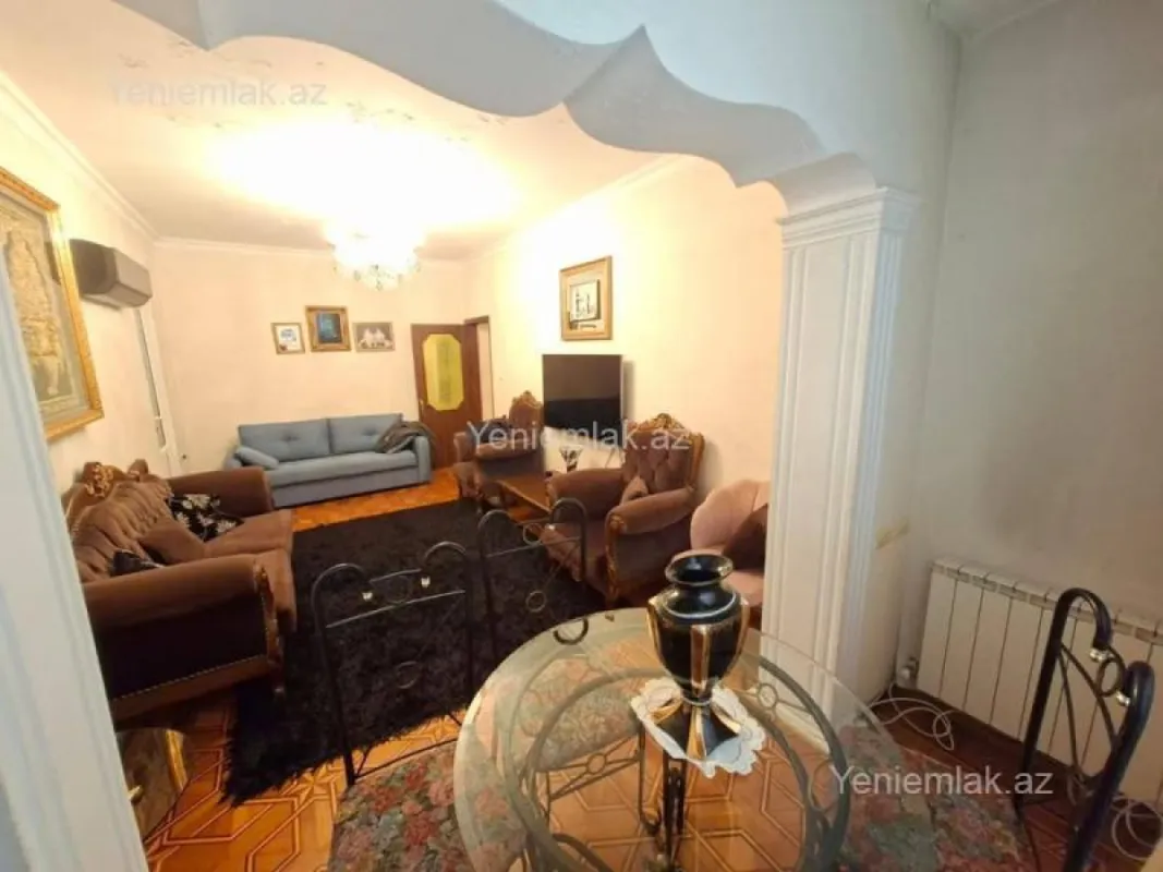Satılır 3 otaqlı köhnə tikili 52 m²