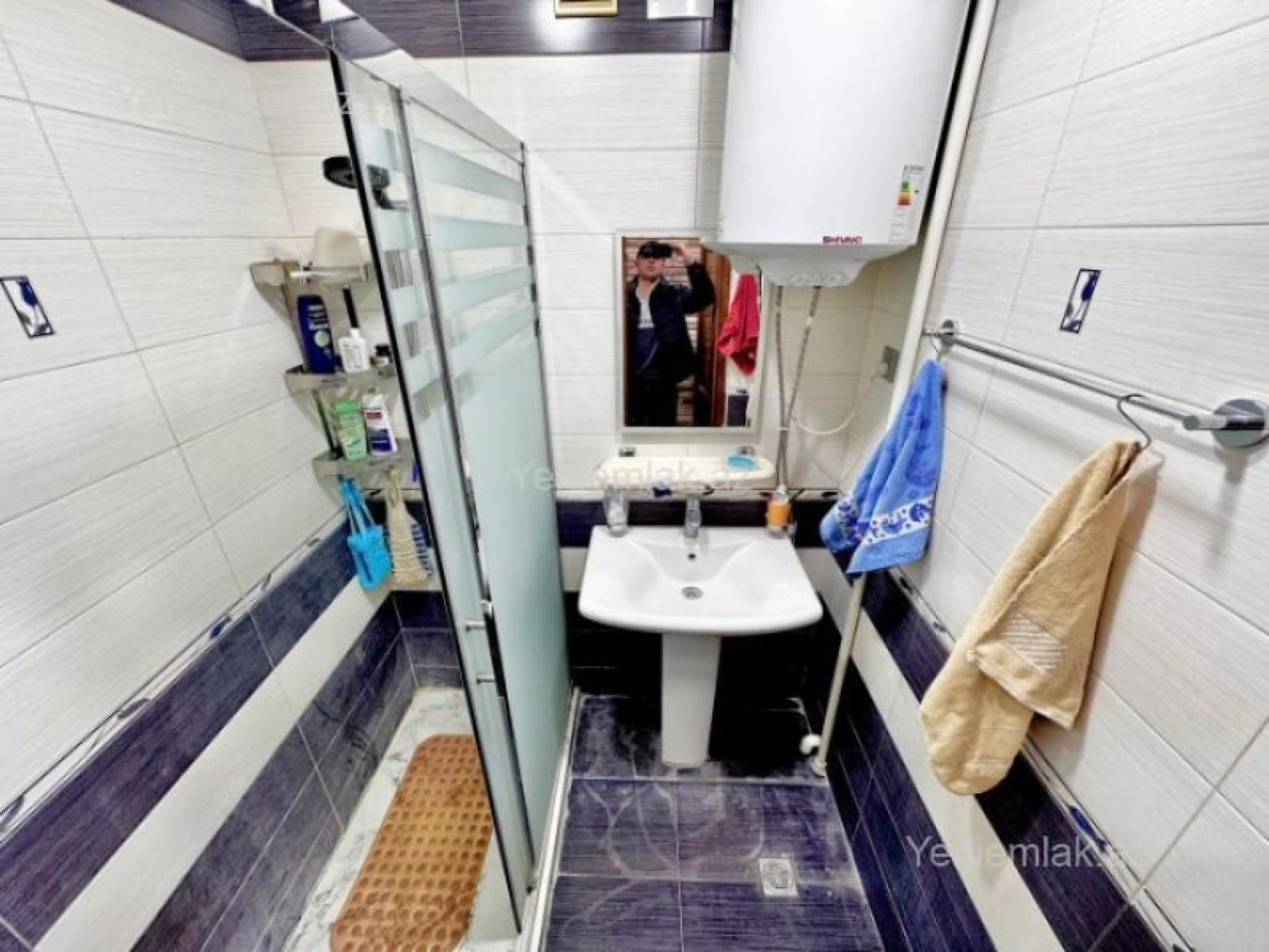 Satılır 3 otaqlı köhnə tikili 90 m²