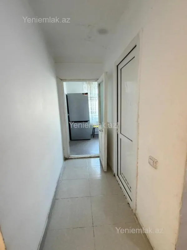 Satılır 1 otaqlı köhnə tikili 35 m²