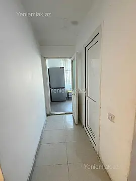 Satılır 1 otaqlı köhnə tikili 35 m²