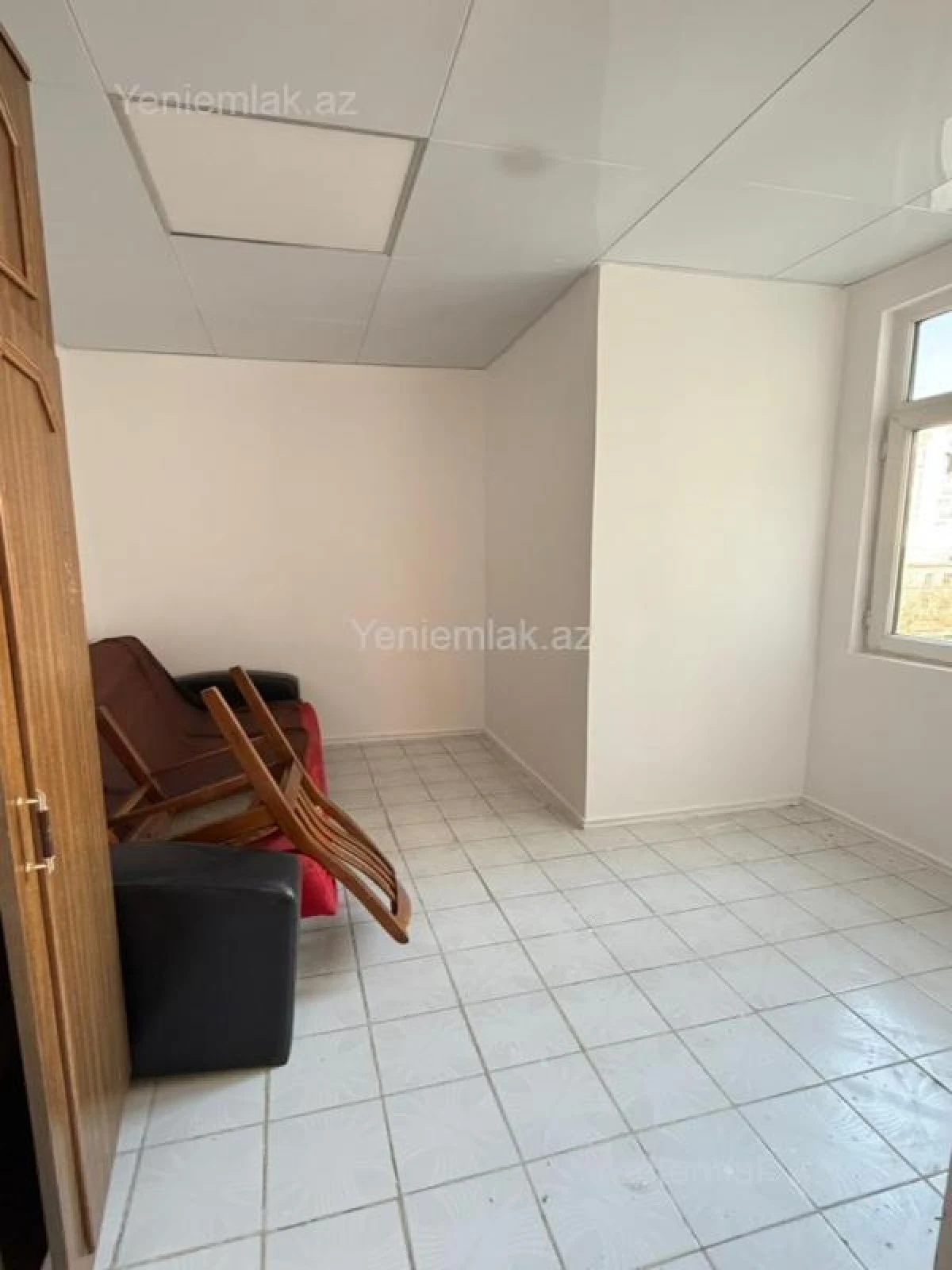 Satılır 1 otaqlı köhnə tikili 35 m²