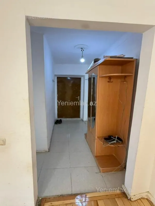 Satılır 1 otaqlı köhnə tikili 35 m²