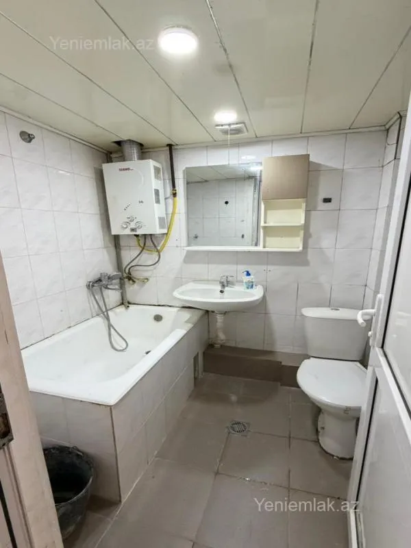 Satılır 1 otaqlı köhnə tikili 35 m²