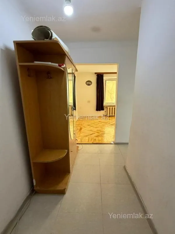 Satılır 1 otaqlı köhnə tikili 35 m²
