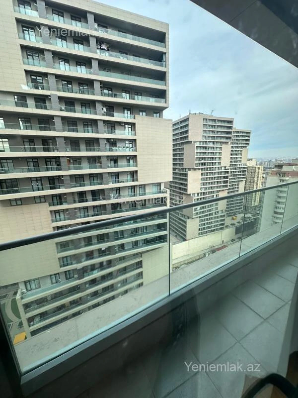 Satılır 2 otaqlı yeni tikili 100 m²