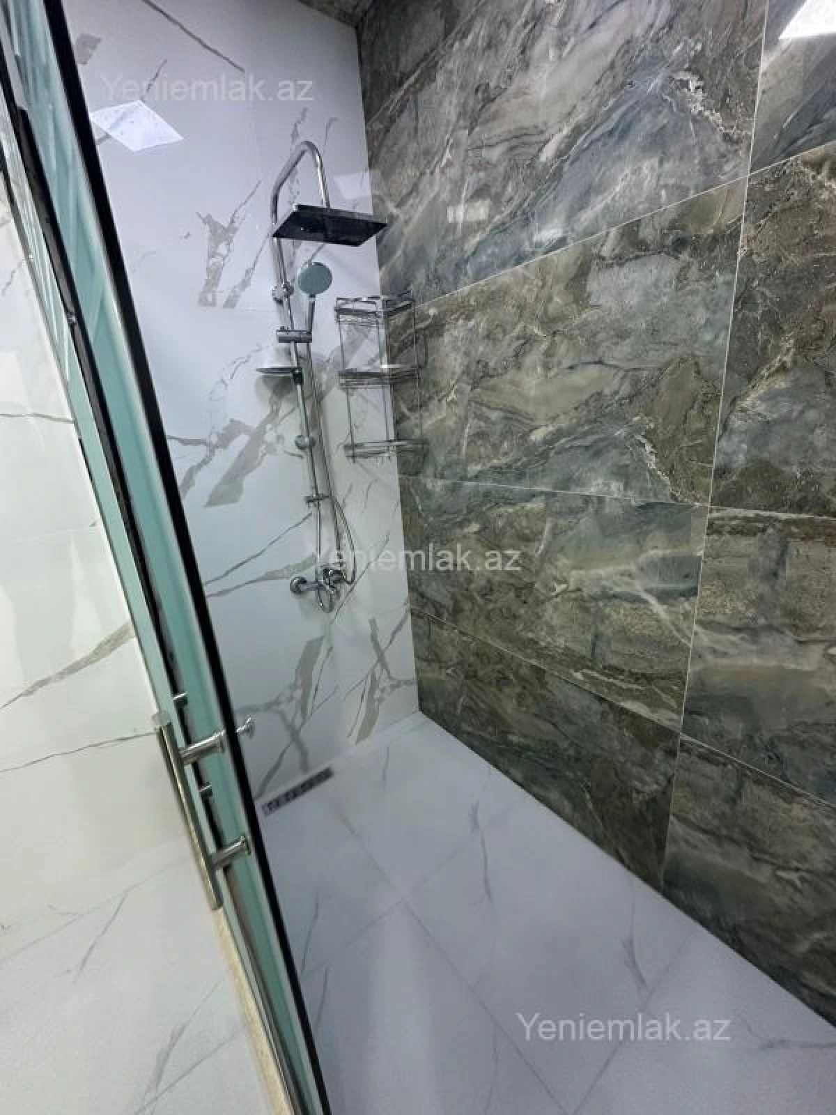 Satılır 2 otaqlı yeni tikili 100 m²