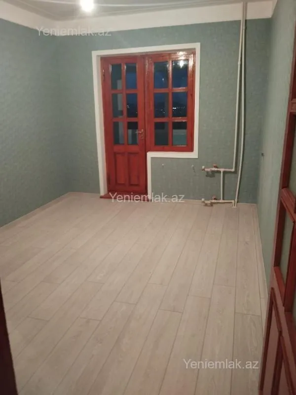 Satılır 3 otaqlı köhnə tikili 50 m²