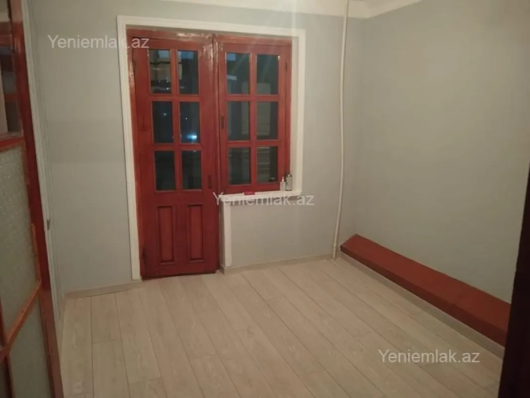 Satılır 3 otaqlı köhnə tikili 50 m²