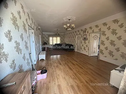 Satılır 5 otaqlı həyət evi 230 m²