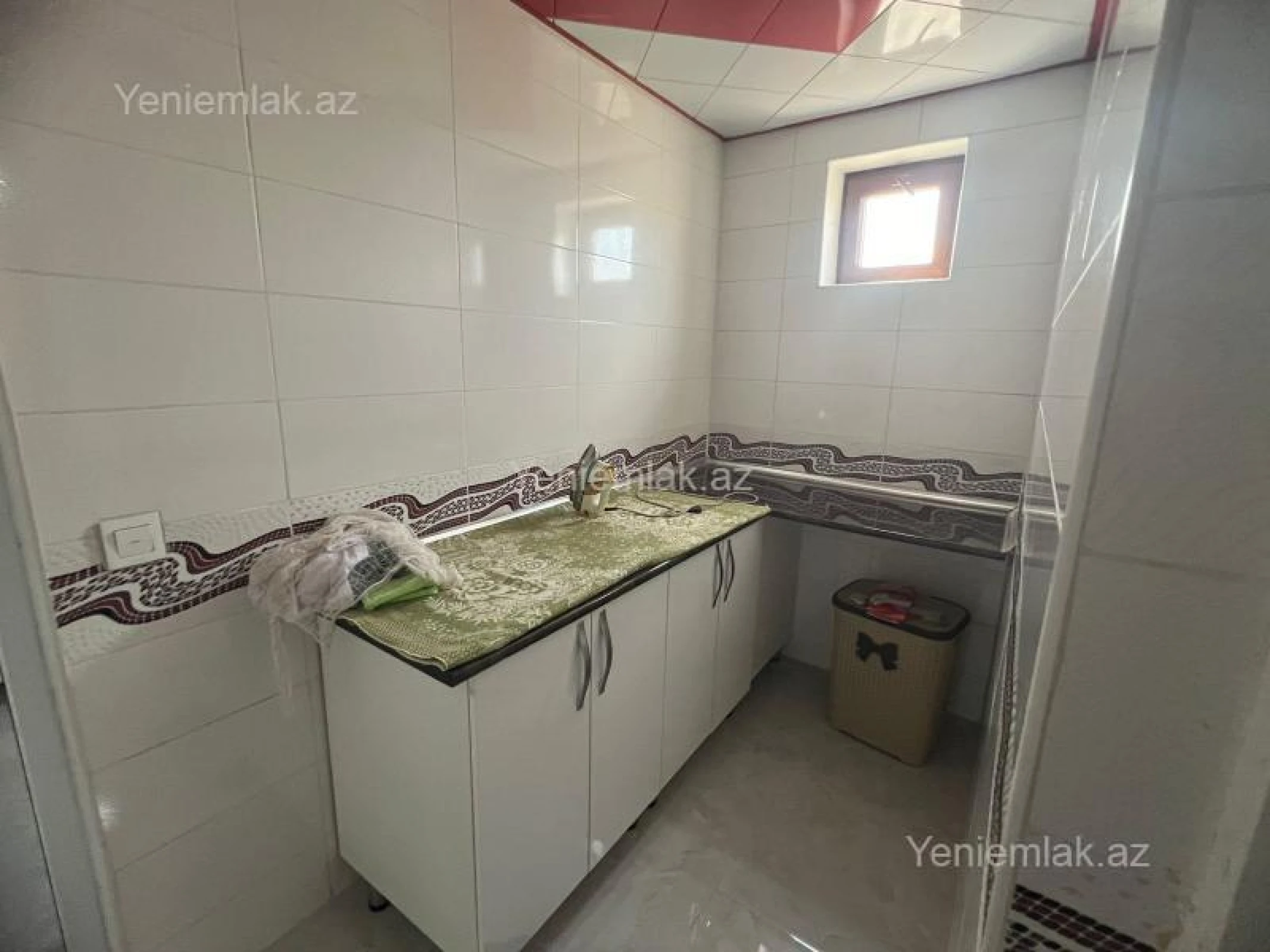 Satılır 5 otaqlı həyət evi 230 m²