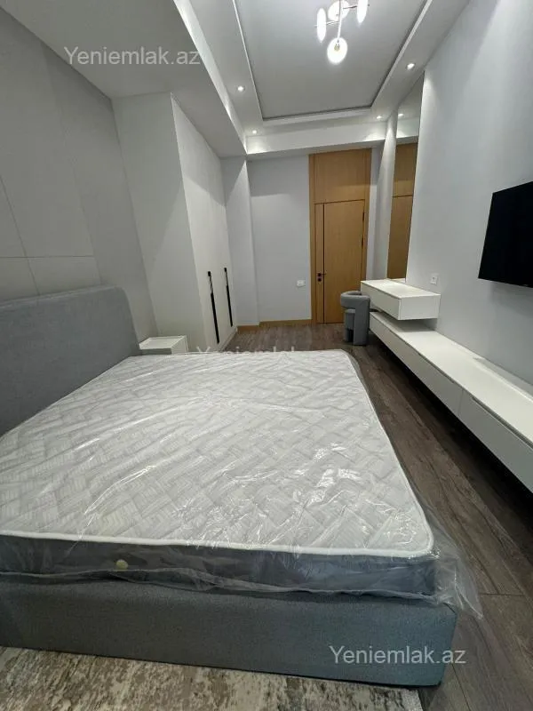Satılır 2 otaqlı yeni tikili 95 m²