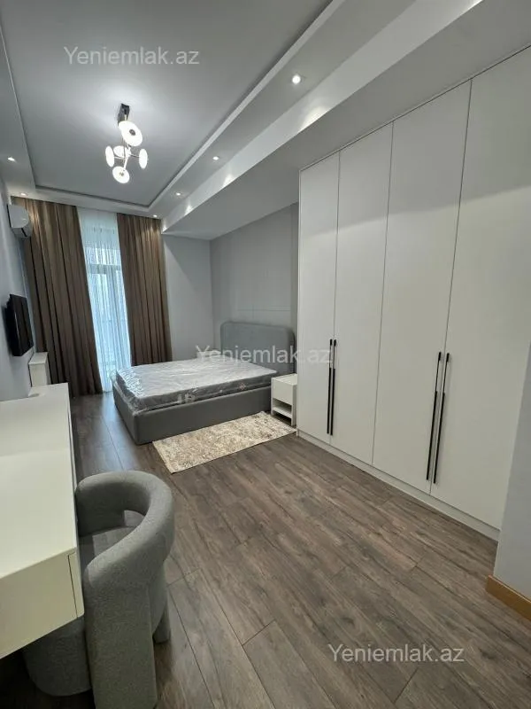 Satılır 2 otaqlı yeni tikili 95 m²