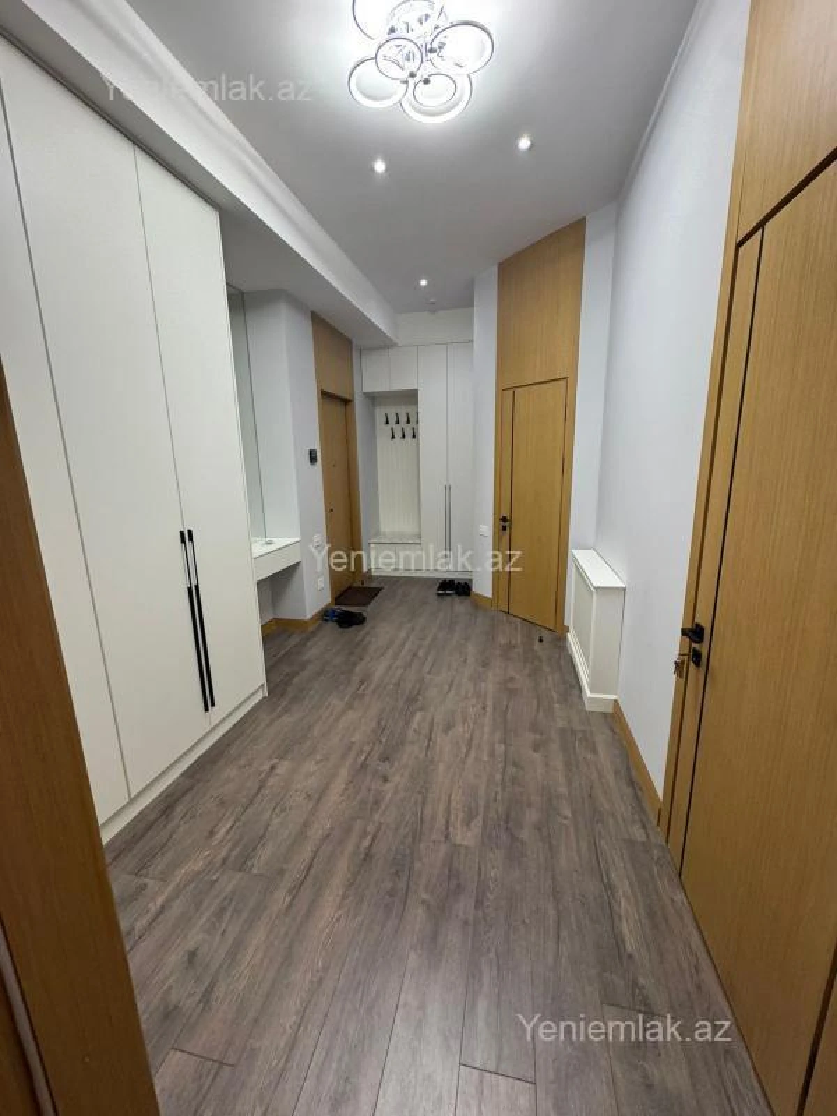 Satılır 2 otaqlı yeni tikili 95 m²