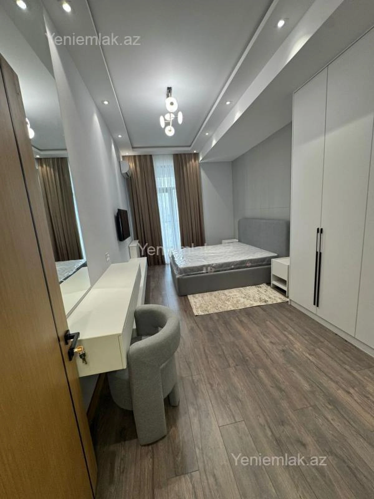 Satılır 2 otaqlı yeni tikili 95 m²