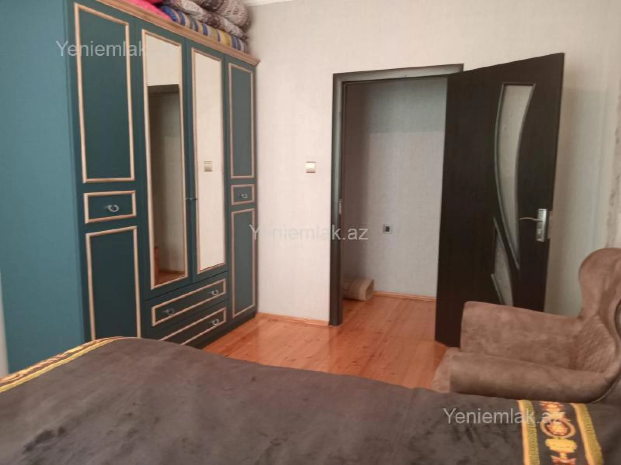 Satılır 3 otaqlı yeni tikili 80 m²
