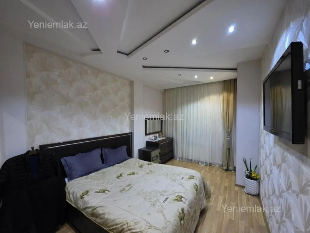 Satılır 3 otaqlı yeni tikili 110 m²