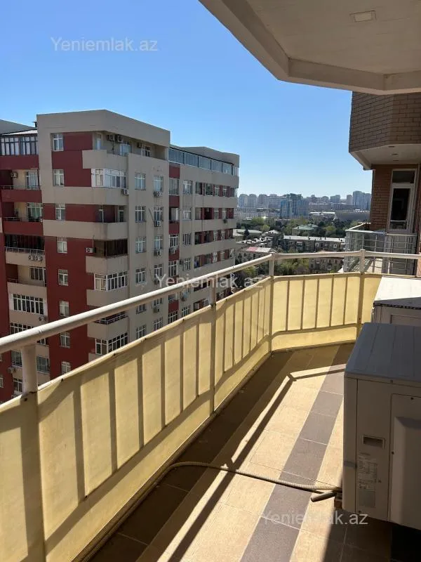 Satılır 3 otaqlı yeni tikili 145 m²