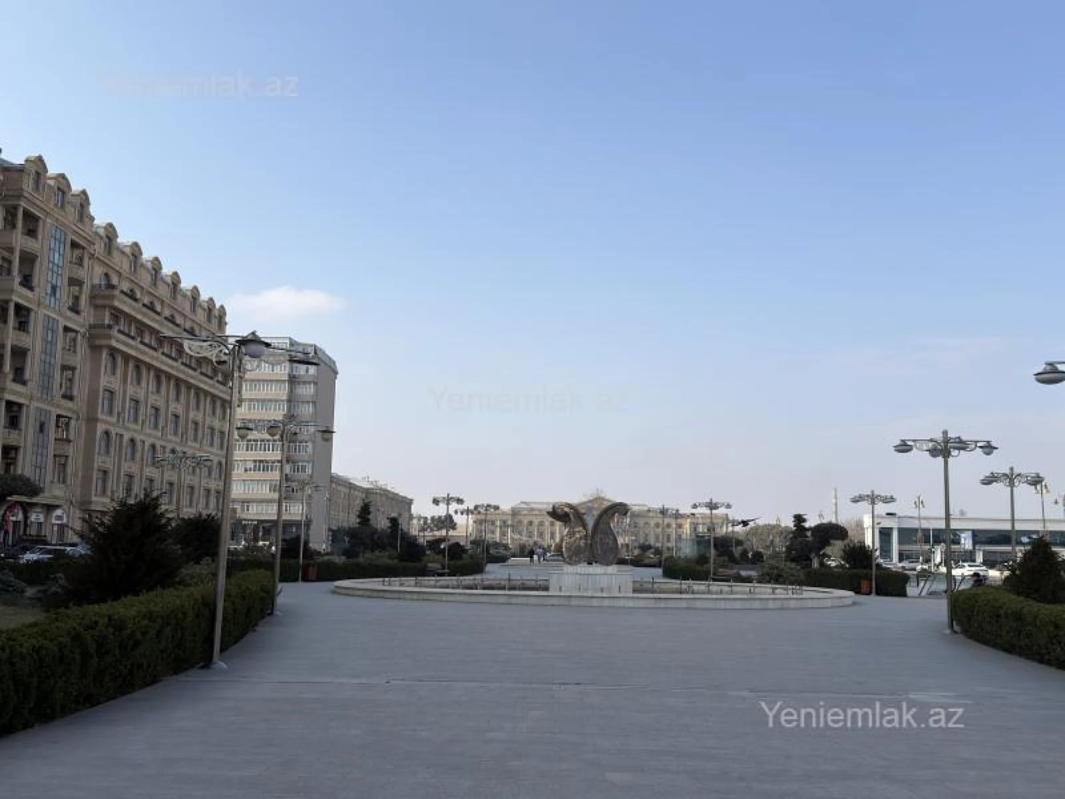 Satılır 4 otaqlı yeni tikili 180 m²