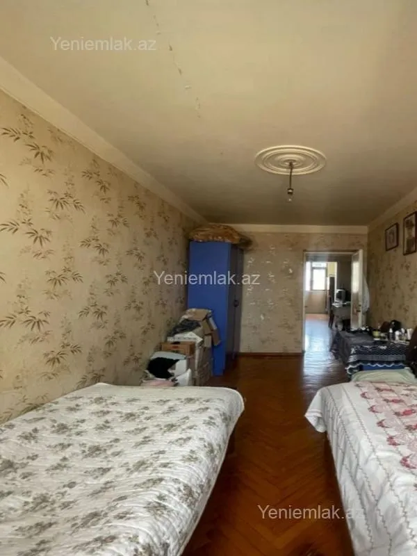 Satılır 3 otaqlı köhnə tikili 70 m²