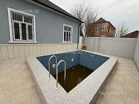 Satılır 3 otaqlı həyət evi 250 m²