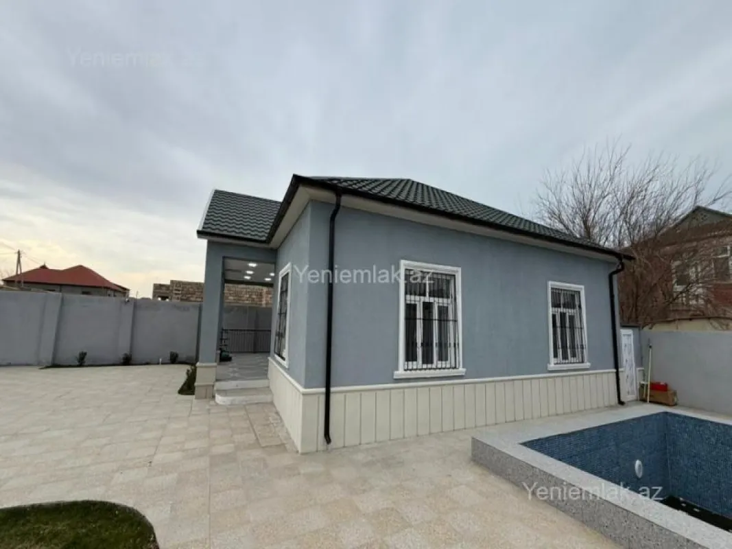 Satılır 3 otaqlı həyət evi 250 m²
