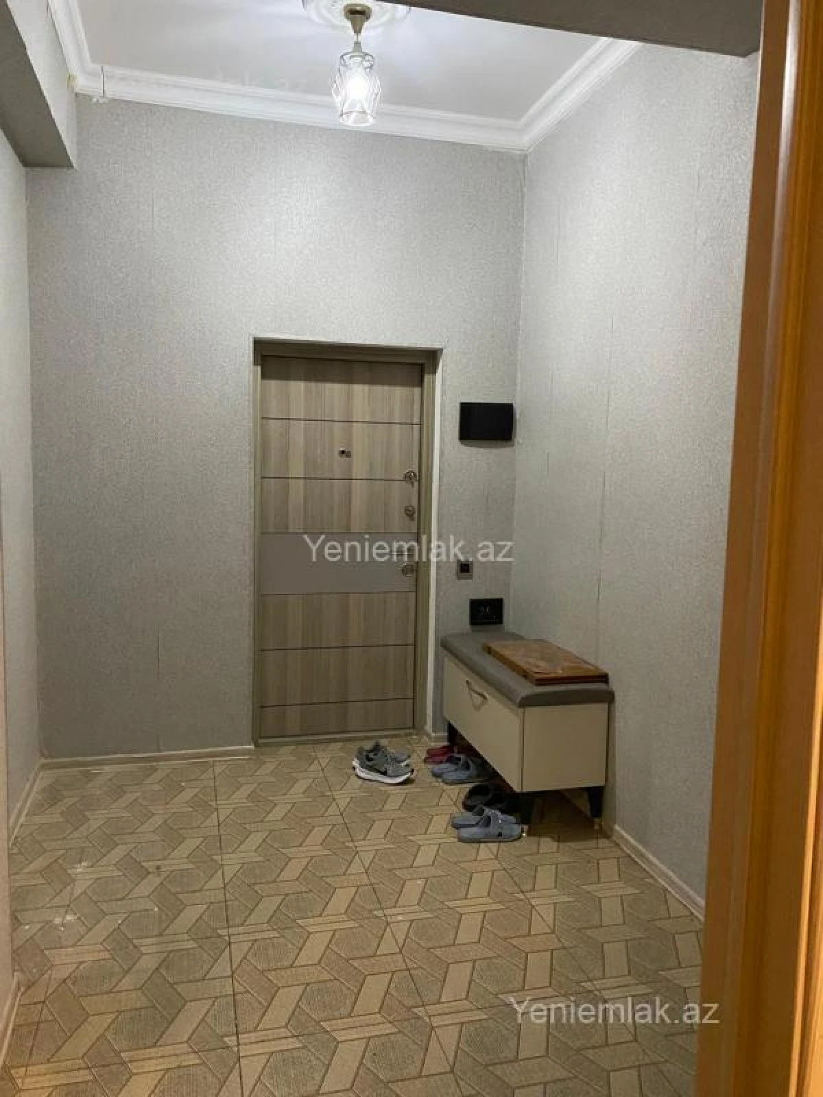 Satılır 3 otaqlı yeni tikili 98 m²