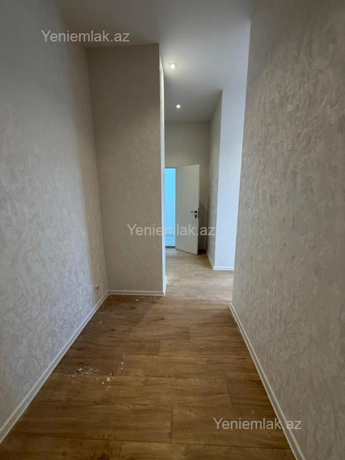 Satılır 2 otaqlı yeni tikili 85 m²