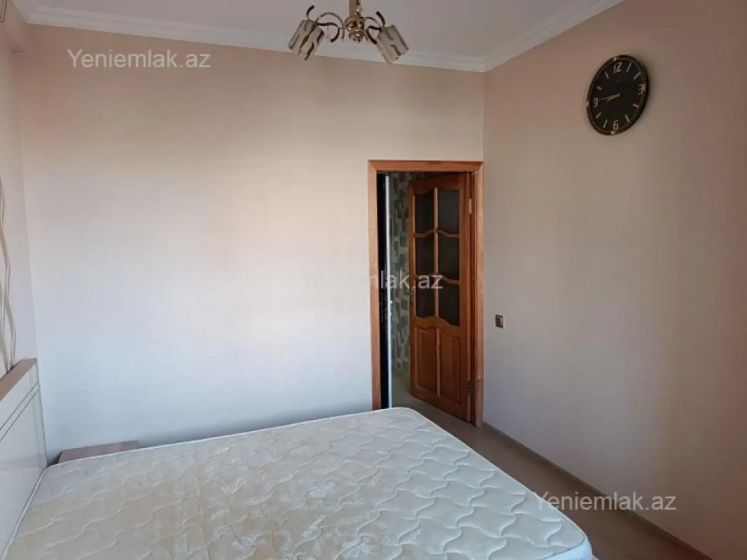 Satılır 2 otaqlı köhnə tikili 60 m²