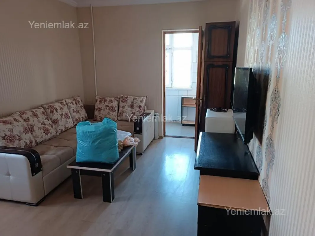 Satılır 2 otaqlı köhnə tikili 60 m²