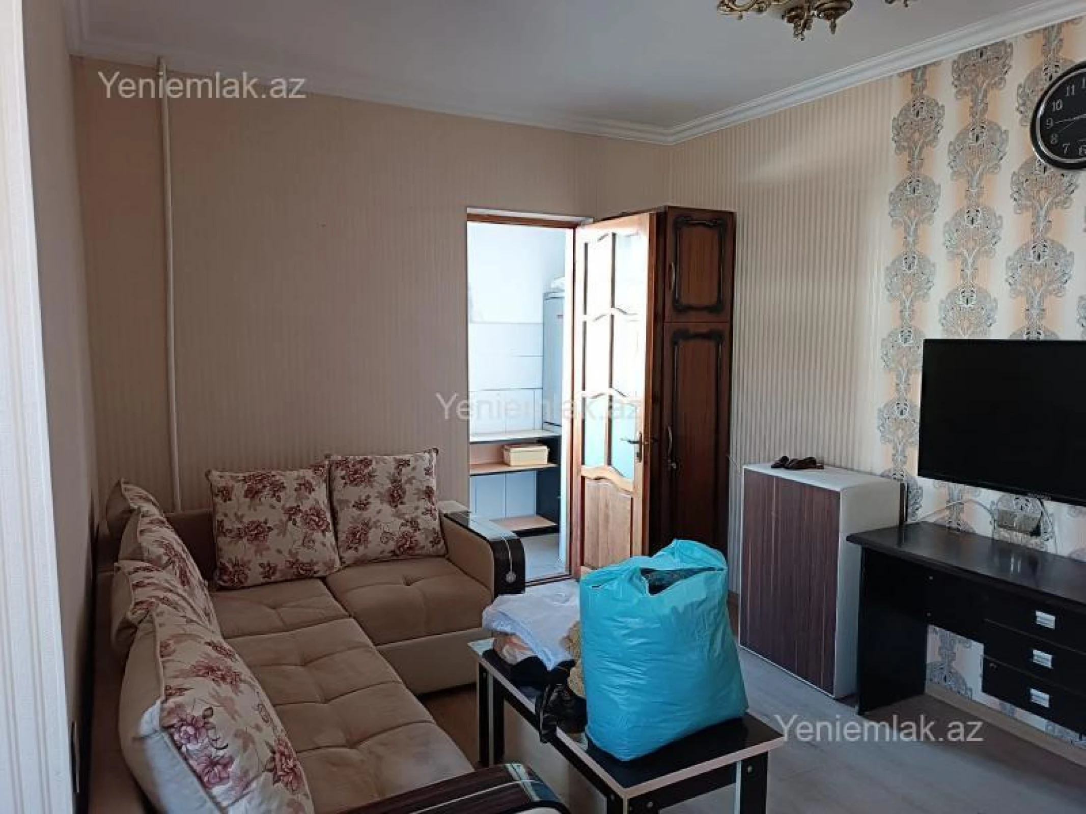 Satılır 2 otaqlı köhnə tikili 60 m²