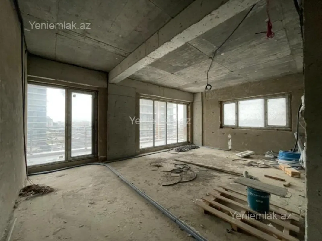 Satılır 3 otaqlı yeni tikili 157 m²