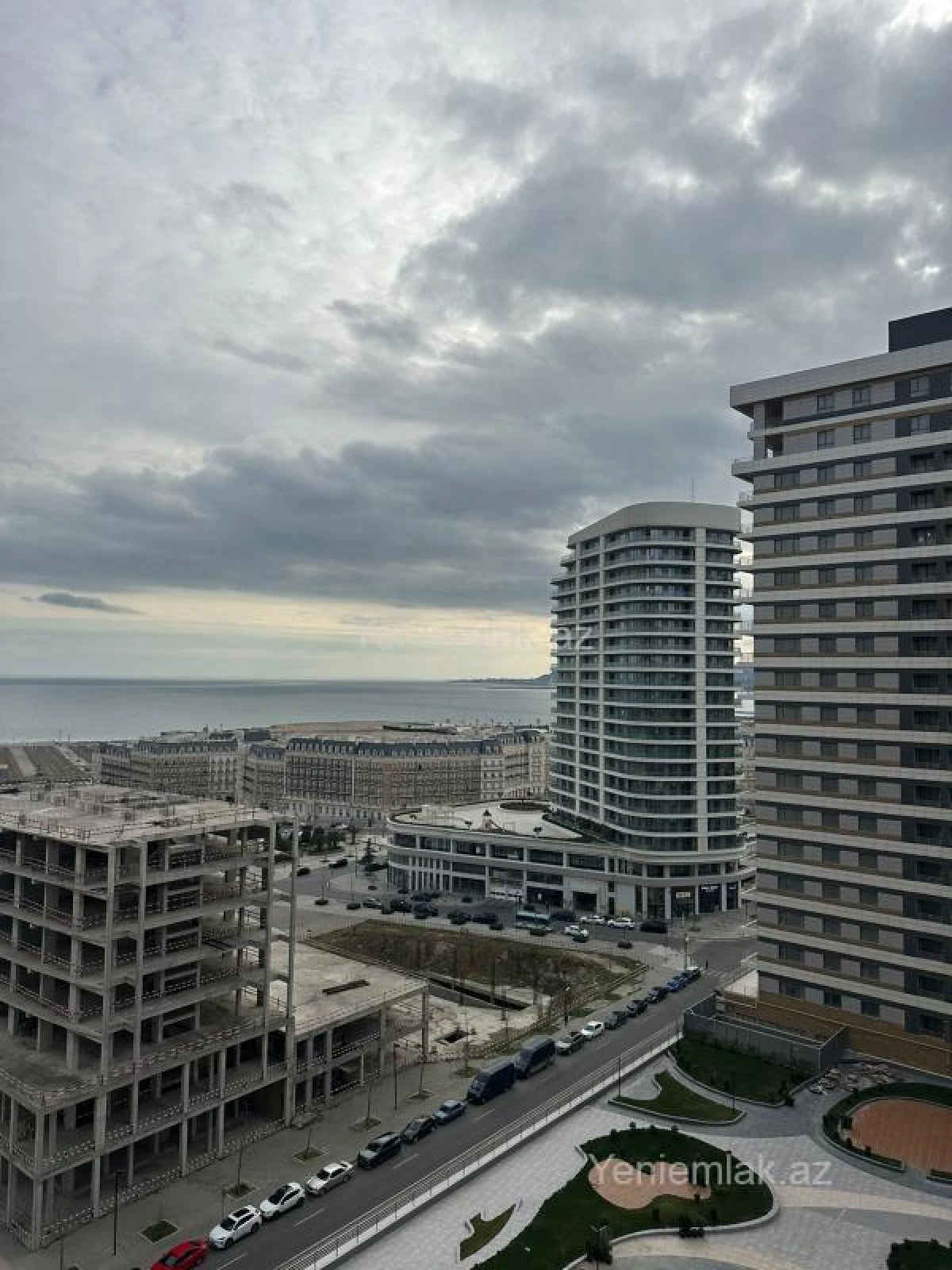 Satılır 3 otaqlı yeni tikili 157 m²