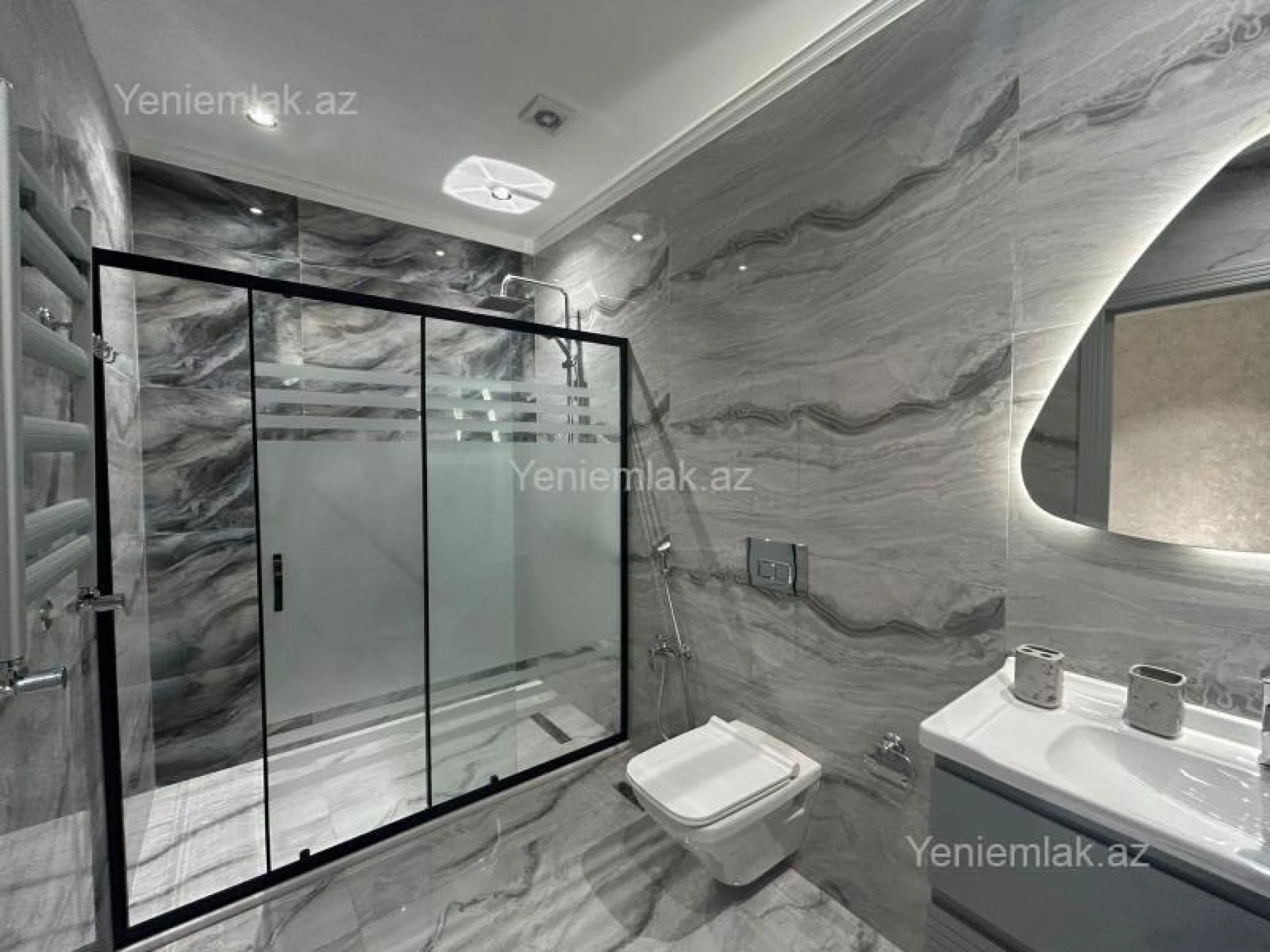 Satılır 2 otaqlı yeni tikili 81 m²