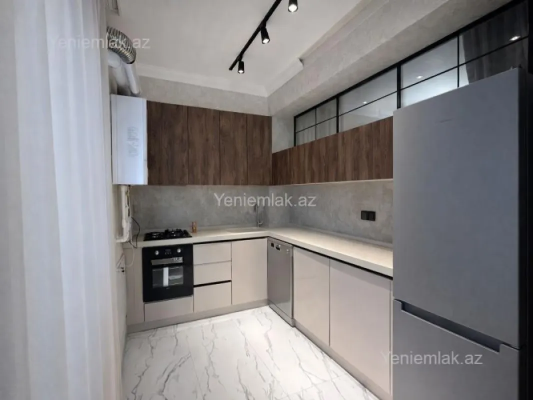 Satılır 2 otaqlı yeni tikili 81 m²