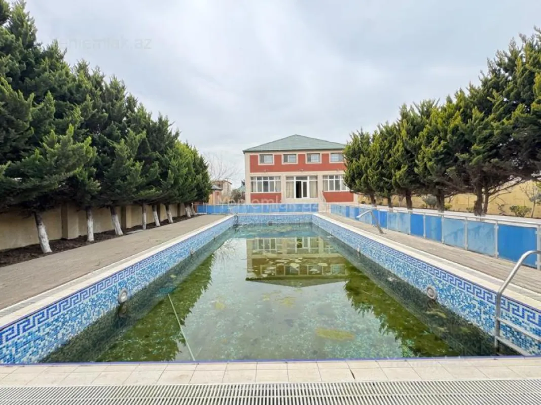 Satılır 4 otaqlı həyət evi 200 m²