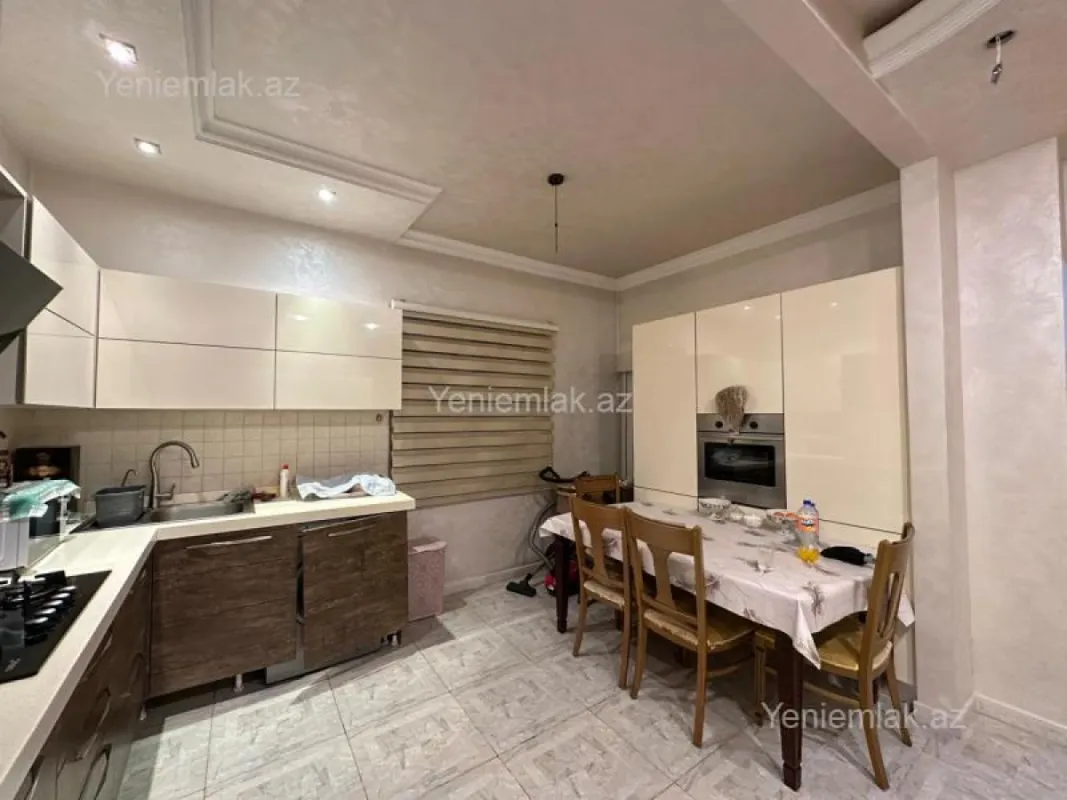 Satılır 3 otaqlı yeni tikili 108 m²