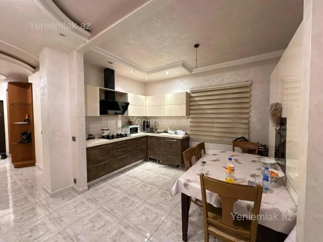 Satılır 3 otaqlı yeni tikili 108 m²