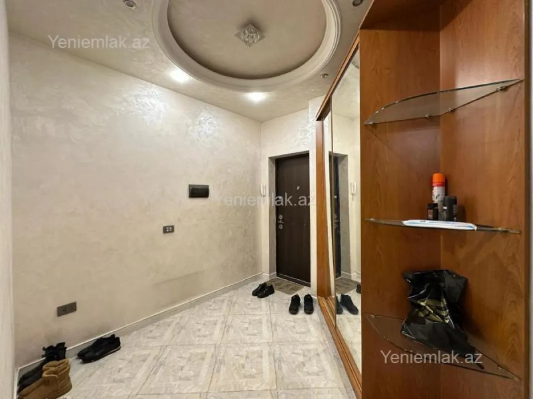 Satılır 3 otaqlı yeni tikili 108 m²