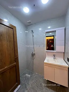 Satılır 3 otaqlı köhnə tikili 65 m²