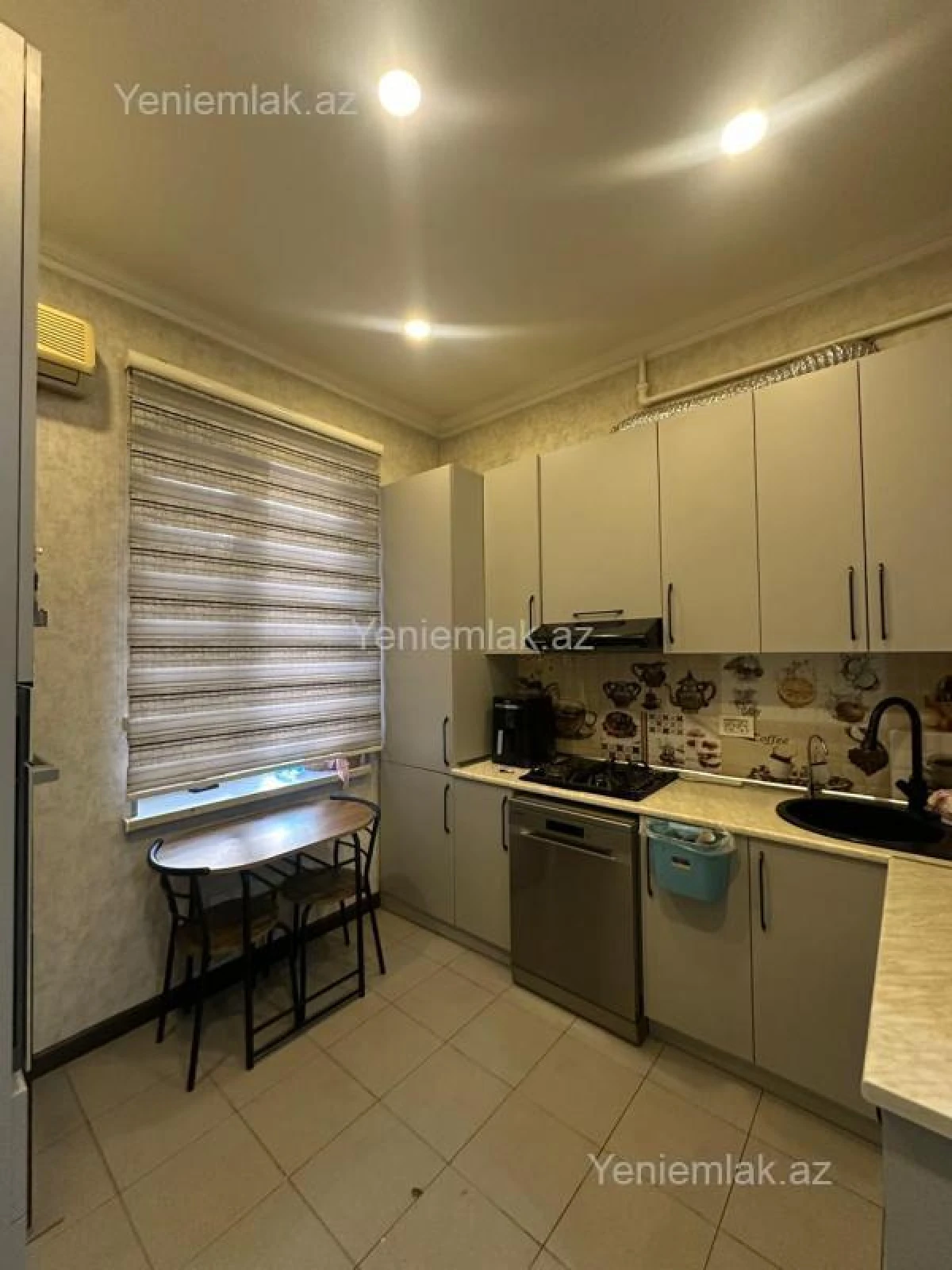Satılır 3 otaqlı köhnə tikili 75 m²