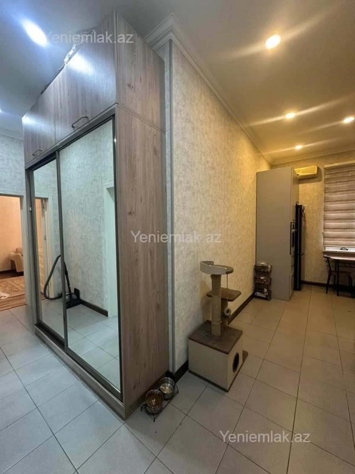 Satılır 3 otaqlı köhnə tikili 75 m²