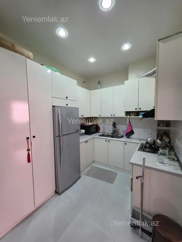 Satılır 2 otaqlı yeni tikili 59 m²