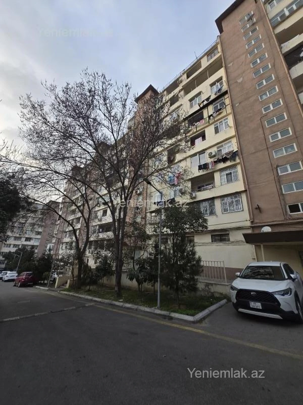 Satılır 4 otaqlı köhnə tikili 110 m²