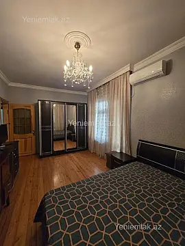 Satılır 4 otaqlı köhnə tikili 110 m²