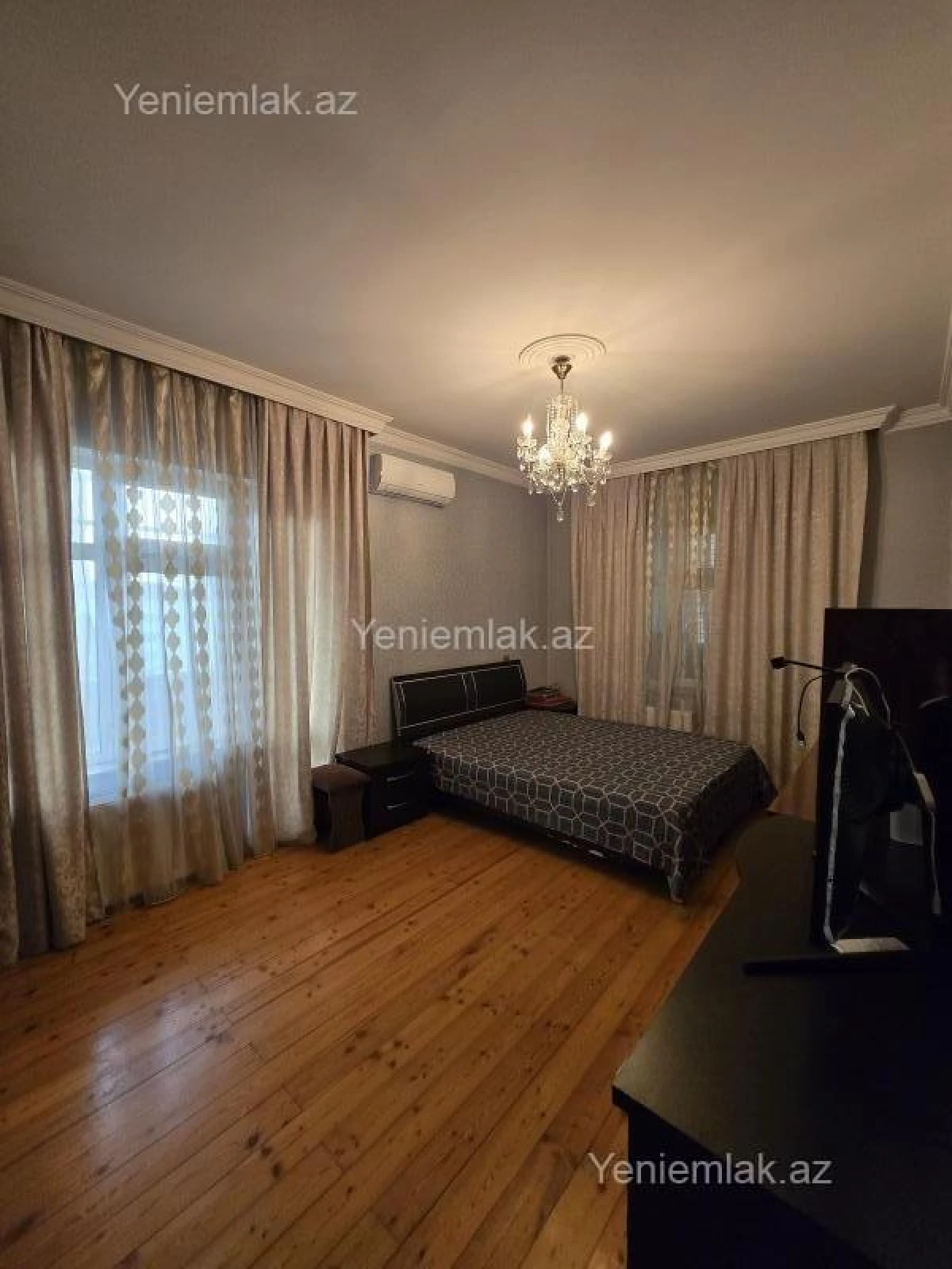 Satılır 4 otaqlı köhnə tikili 110 m²
