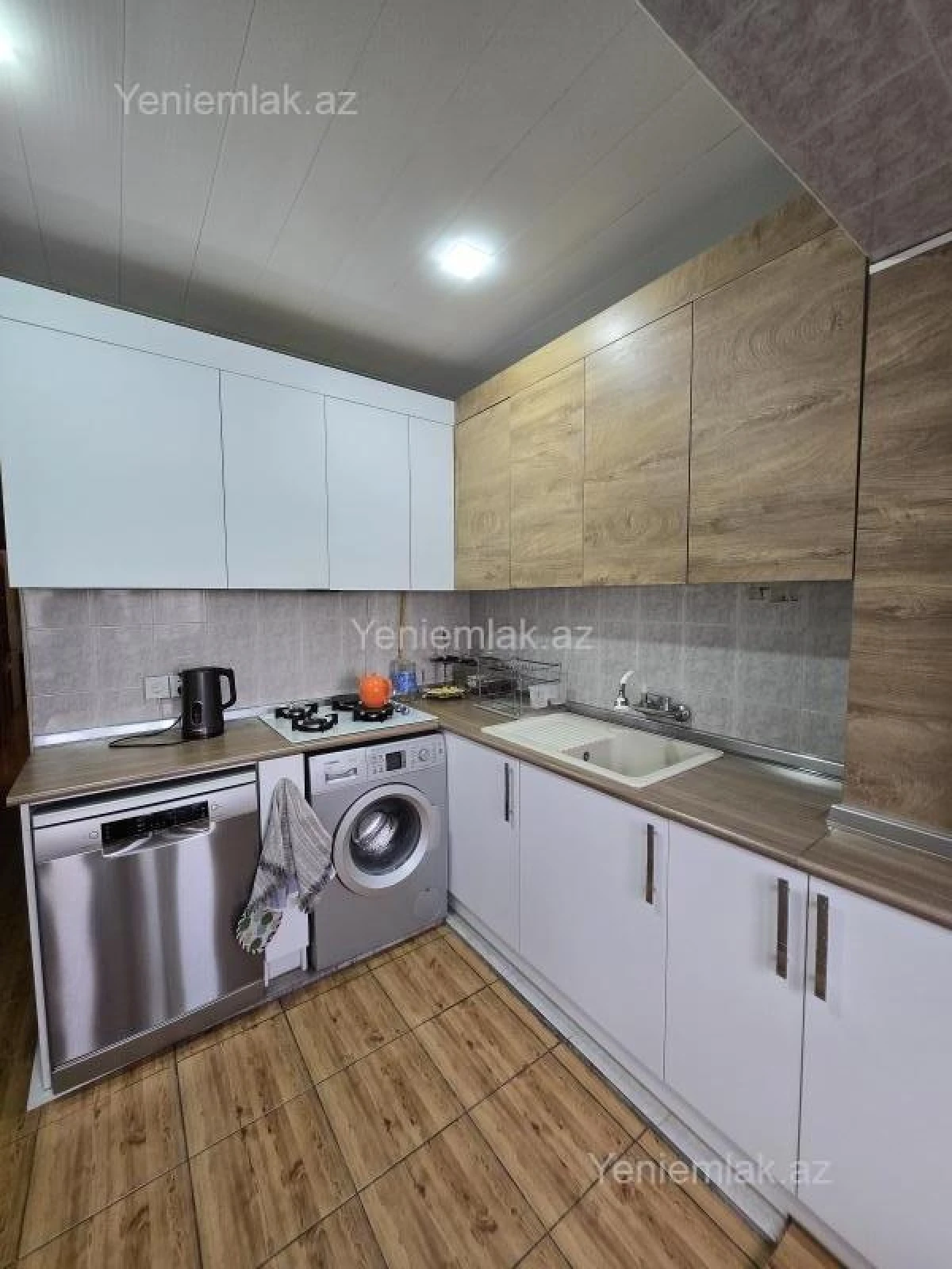 Satılır 4 otaqlı köhnə tikili 110 m²